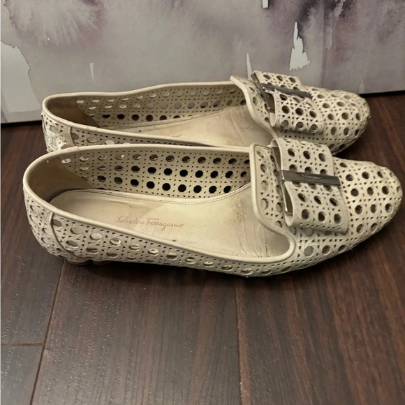 Salvatore Ferragamo
Women's Sarno Woven Leather Flower Heel Loafers - Picture 7 of 8